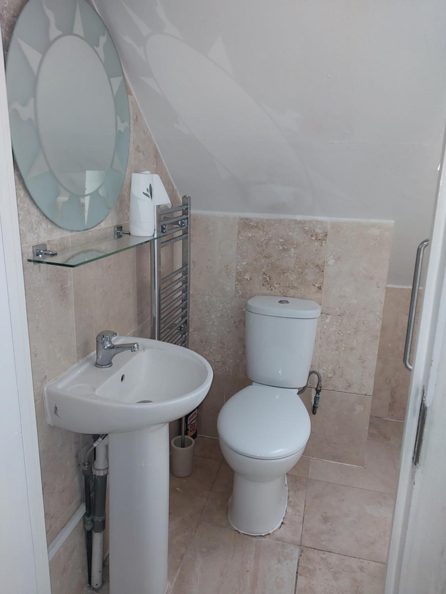 Joyful Room Rainham  Exterior foto